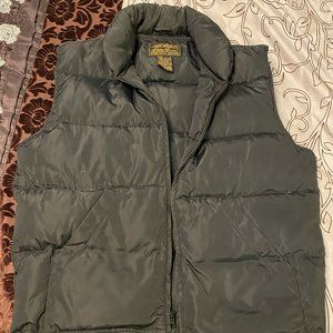 Eddie Bauer black puffer vest